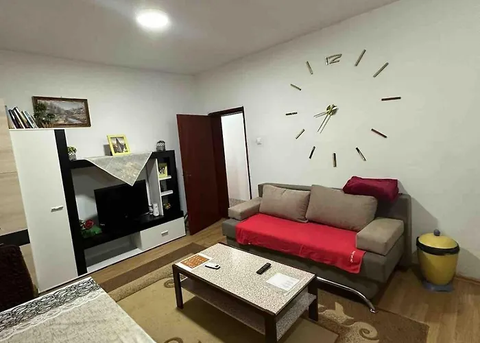 公寓 1 Bedroom Flat With Free Parking In B 莫斯塔尔